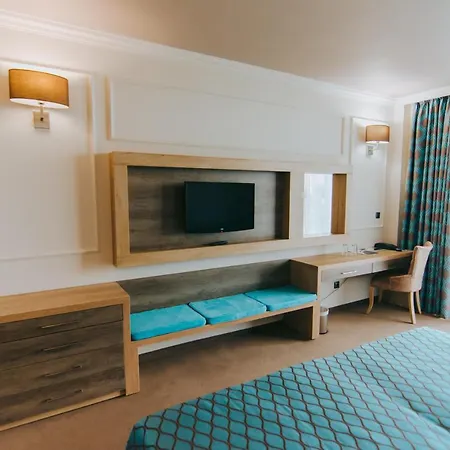 Tiara Hotell Slăntjev Brjag