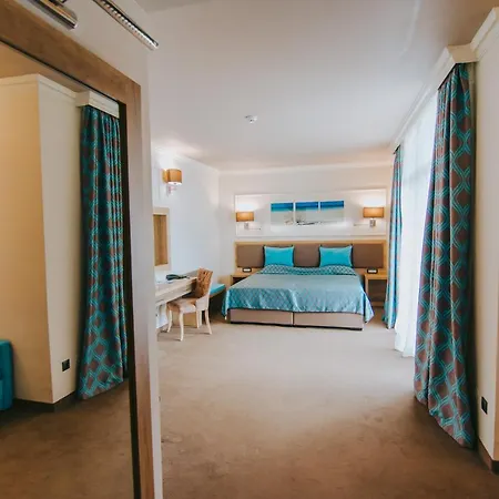 Tiara Hotell Slăntjev Brjag