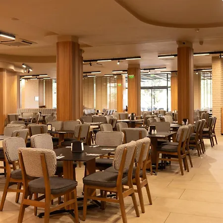 Tiara Hotell 4*