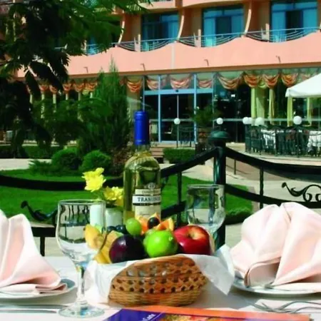 Hotell Tiara 4*