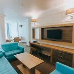 Tiara Hotel 4*