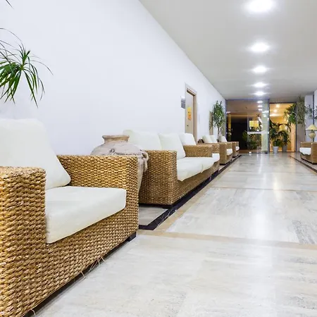 ホテル ティアラ ビーチ オール インクルーシブ 4*