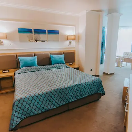 ティアラ ビーチ オール インクルーシブ ホテル 4*