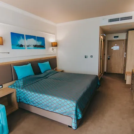 Hotel Tiara Słoneczny Brzeg