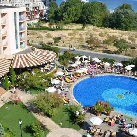 ティアラ ビーチ オール インクルーシブ 4*